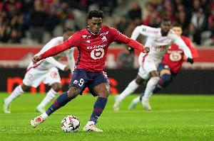 意媒：阿森纳、拜仁都接触了戴维，国米、巴萨、尤文也有意免签